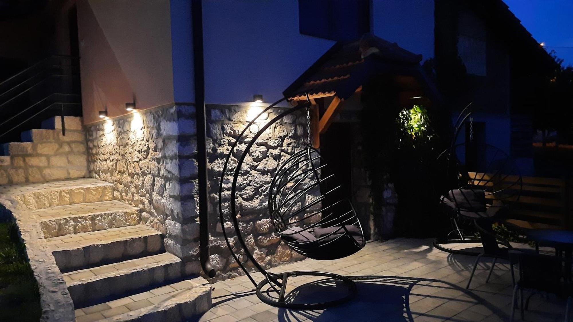 Rozanstvo Seoski Turizam Melovic المظهر الخارجي الصورة