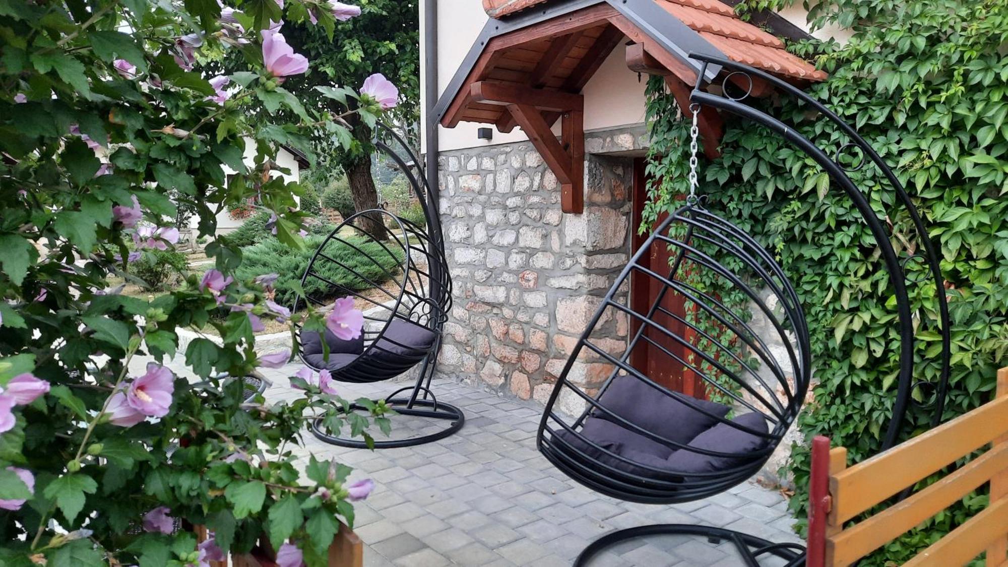 Rozanstvo Seoski Turizam Melovic المظهر الخارجي الصورة
