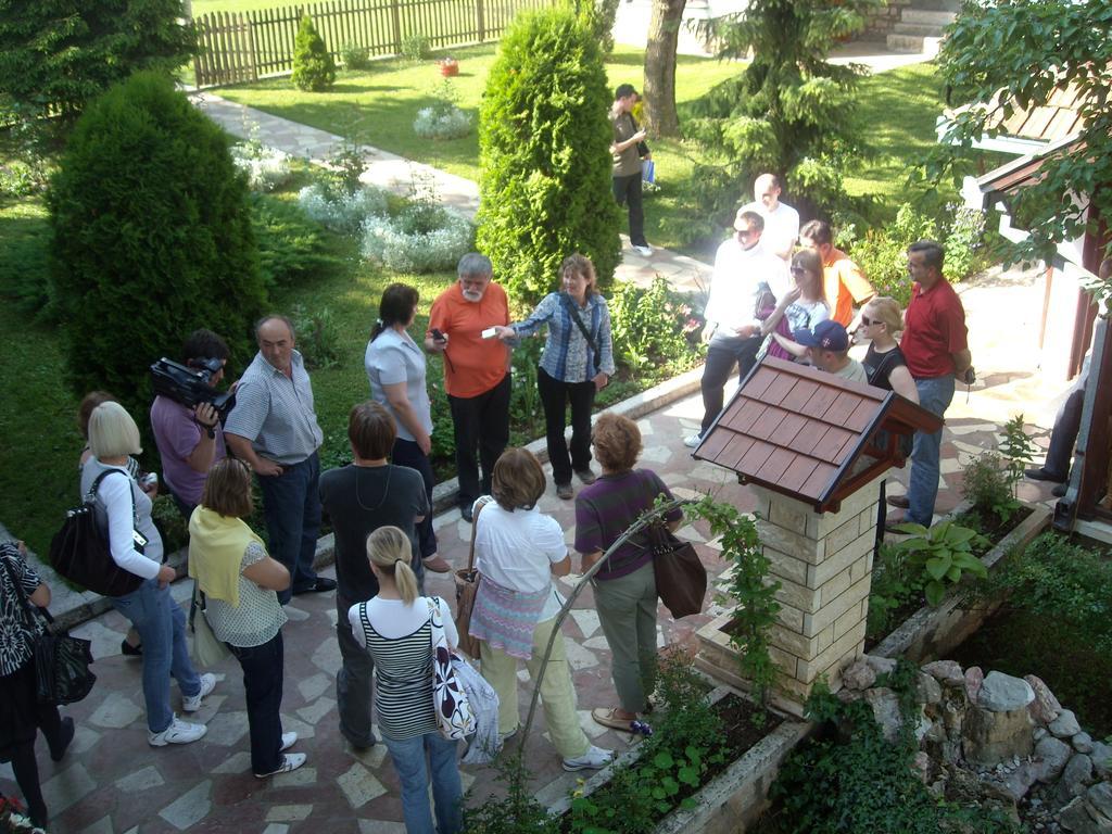 Rozanstvo Seoski Turizam Melovic المظهر الخارجي الصورة