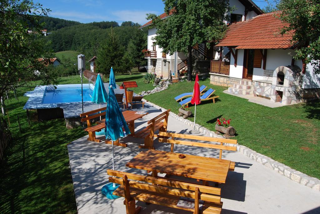 Rozanstvo Seoski Turizam Melovic المظهر الخارجي الصورة