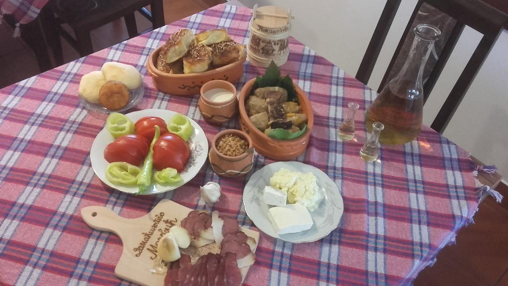 Rozanstvo Seoski Turizam Melovic المظهر الخارجي الصورة